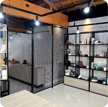 Imagem de um ambientes com móveis industriais